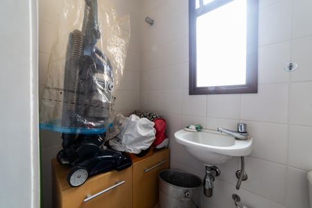 Apartamento à venda com 184m², 4 quartos e 3 vagasBanheiro de Serviço