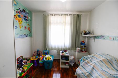 Apartamento à venda com 115m², 3 quartos e 1 vagaQuarto 2