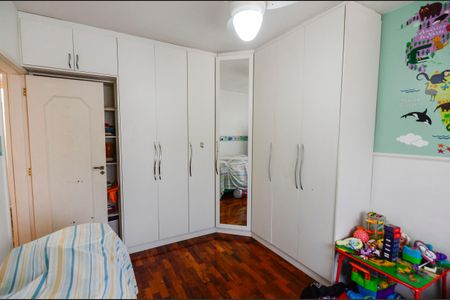 Apartamento à venda com 115m², 3 quartos e 1 vagaQuarto 2
