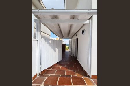 Casa à venda com 231m², 3 quartos e 2 vagas