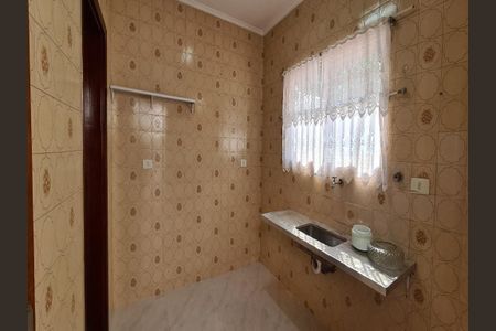 Casa à venda com 231m², 3 quartos e 2 vagas