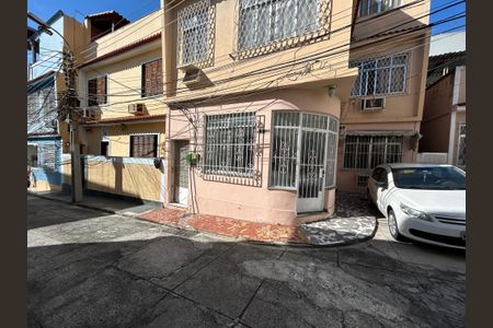 Casa à venda com 65m², 1 quarto e 1 vagaFachada
