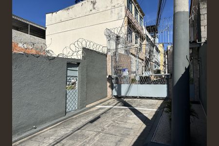 Casa à venda com 65m², 1 quarto e 1 vagaFachada + plaquinha
