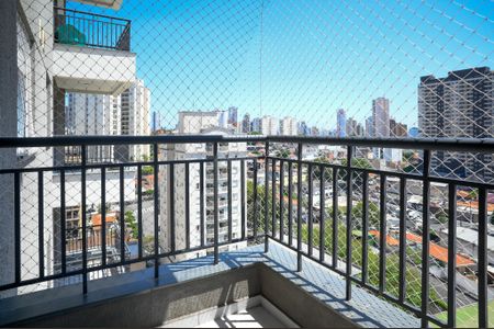 Studio para alugar com 34m², 1 quarto e 1 vaga Studio para alugar com 34m², 1 quarto e 1 vagaVaranda
