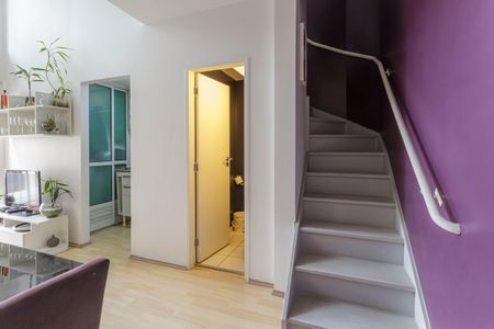 Apartamento à venda com 49m², 1 quarto e 1 vagaEscada