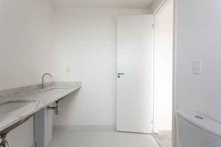 Apartamento à venda com 76m², 2 quartos e 1 vagaBanheiro da Suíte 1