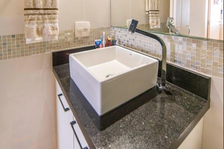 Apartamento à venda com 79m², 3 quartos e 2 vagas Apartamento à venda com 79m², 3 quartos e 2 vagasBanheiro Social