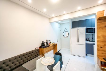 Apartamento à venda com 67m², 2 quartos e 1 vaga Apartamento à venda com 67m², 2 quartos e 1 vagaSala