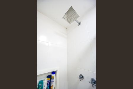 Apartamento à venda com 67m², 2 quartos e 1 vaga Apartamento à venda com 67m², 2 quartos e 1 vagaBanheiro social