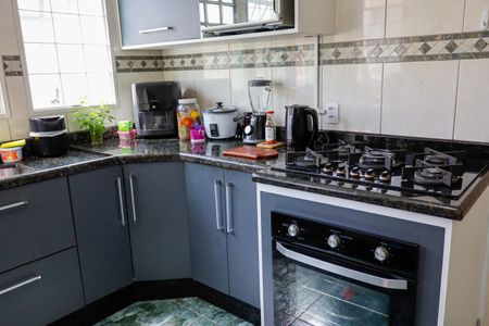Casa à venda com 220m², 3 quartos e 4 vagas Casa à venda com 220m², 3 quartos e 4 vagasCozinha