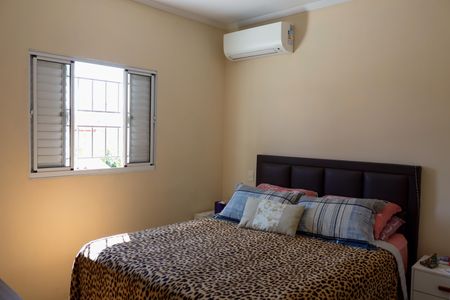Casa à venda com 220m², 3 quartos e 4 vagas Casa à venda com 220m², 3 quartos e 4 vagas Suíte 2