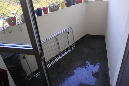 Apartamento à venda com 67m², 2 quartos e 1 vagaVaranda