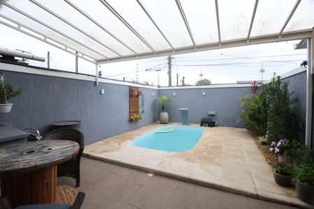 Casa à venda com 145m², 3 quartos e 2 vagasÁrea comum - Piscina