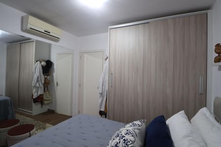 Casa à venda com 145m², 3 quartos e 2 vagasSuite