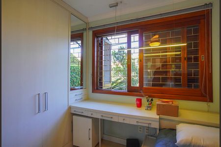 Casa à venda com 275m², 3 quartos e 5 vagasSuíte 2