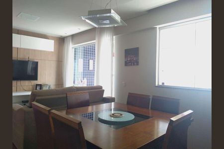 Apartamento à venda com 121m², 4 quartos e 3 vagas