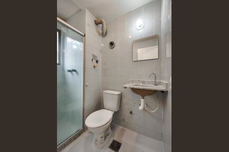 Apartamento à venda com 64m², 2 quartos e 1 vaga Apartamento à venda com 64m², 2 quartos e 1 vagaBanheiro Corredor