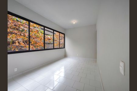 Apartamento à venda com 64m², 2 quartos e 1 vaga Apartamento à venda com 64m², 2 quartos e 1 vagaSala