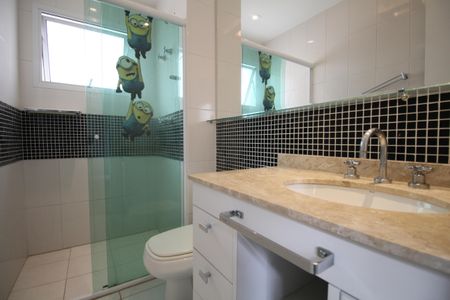 Apartamento à venda com 177m², 4 quartos e 3 vagasBanheiro do Quarto 3