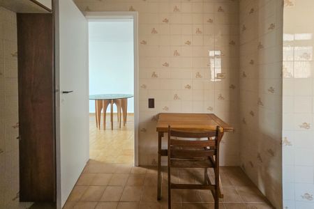 Apartamento para alugar com 76m², 2 quartos e 1 vaga Apartamento para alugar com 76m², 2 quartos e 1 vagaCozinha