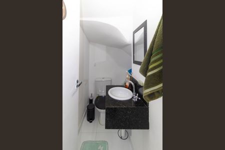 Casa de condomínio à venda com 70m², 2 quartos e 1 vaga Casa de condomínio à venda com 70m², 2 quartos e 1 vagaLavabo