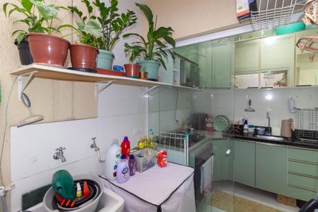 Casa de condomínio à venda com 70m², 2 quartos e 1 vaga Casa de condomínio à venda com 70m², 2 quartos e 1 vagaÁrea de Serviço