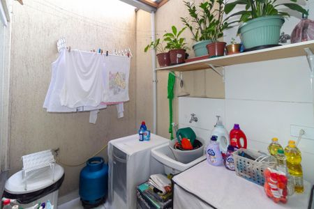 Casa de condomínio à venda com 70m², 2 quartos e 1 vaga Casa de condomínio à venda com 70m², 2 quartos e 1 vagaÁrea de Serviço