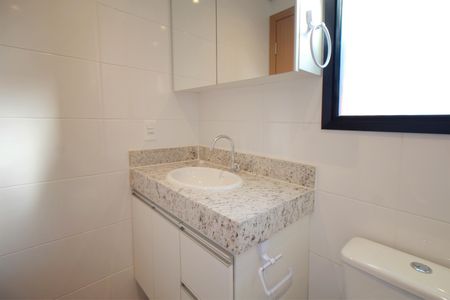 Apartamento à venda com 79m², 2 quartos e 2 vagasBanheiro da Suíte