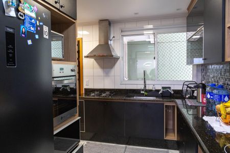 Apartamento à venda com 94m², 3 quartos e 2 vagas Apartamento à venda com 94m², 3 quartos e 2 vagasCozinha