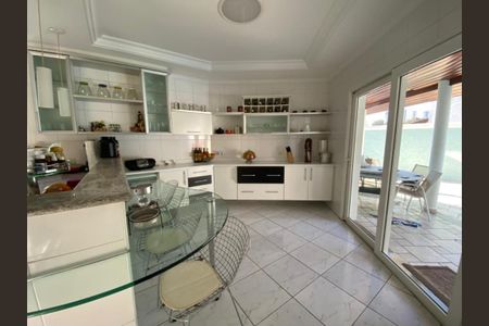 Casa à venda com 500m², 5 quartos e sem vaga