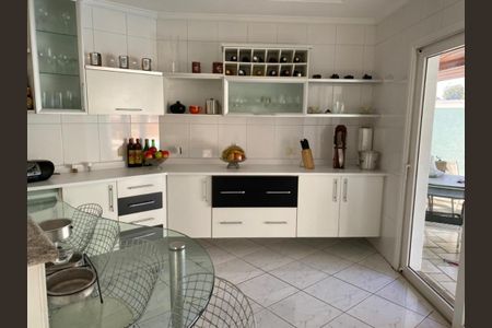 Casa à venda com 500m², 5 quartos e sem vaga