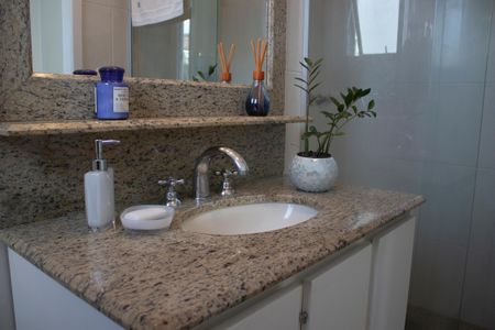 Apartamento à venda com 170m², 4 quartos e 2 vagasBanheiro da Suíte