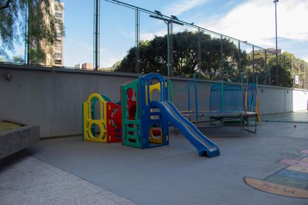 Apartamento à venda com 170m², 4 quartos e 2 vagasÁrea comum