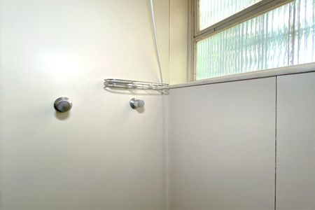 Apartamento à venda com 150m², 4 quartos e 2 vagas Apartamento à venda com 150m², 4 quartos e 2 vagasBanheiro da Suíte