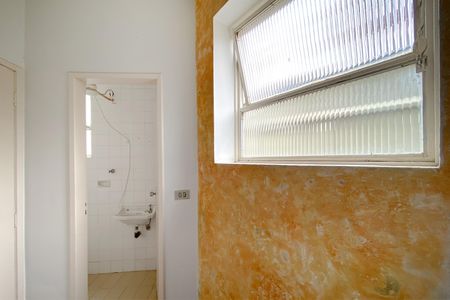 Apartamento à venda com 150m², 4 quartos e 2 vagas Apartamento à venda com 150m², 4 quartos e 2 vagasQuarto de Serviço