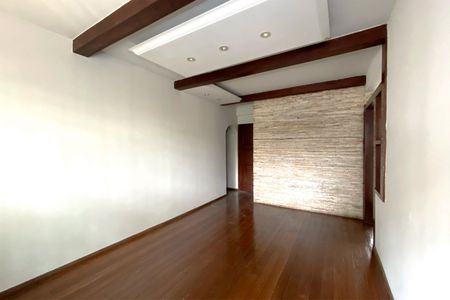 Apartamento à venda com 150m², 4 quartos e 2 vagas Apartamento à venda com 150m², 4 quartos e 2 vagasSala