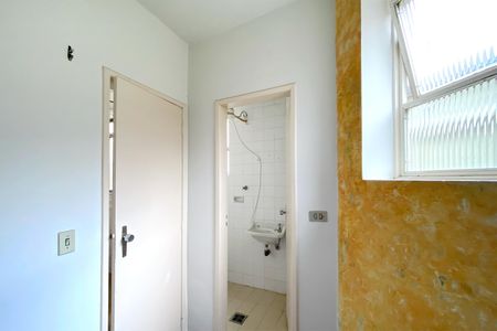 Apartamento à venda com 150m², 4 quartos e 2 vagas Apartamento à venda com 150m², 4 quartos e 2 vagasQuarto de Serviço