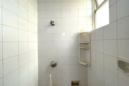 Apartamento à venda com 150m², 4 quartos e 2 vagas Apartamento à venda com 150m², 4 quartos e 2 vagasBanheiro de Serviço