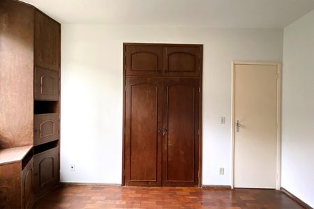 Apartamento à venda com 150m², 4 quartos e 2 vagas Apartamento à venda com 150m², 4 quartos e 2 vagasQuarto 2