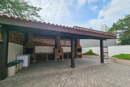 Apartamento para alugar com 70m², 2 quartos e 1 vagaÁrea de Lazer