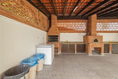 Apartamento para alugar com 70m², 2 quartos e 1 vagaÁrea de Lazer
