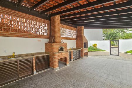 Apartamento para alugar com 70m², 2 quartos e 1 vagaÁrea de Lazer