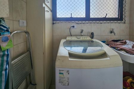 Apartamento para alugar com 70m², 2 quartos e 1 vagaÁrea de Serviço