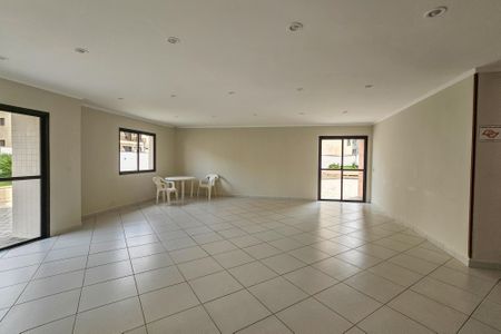 Apartamento para alugar com 70m², 2 quartos e 1 vagaÁrea de Lazer