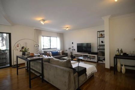 Apartamento à venda com 200m², 4 quartos e 4 vagas Apartamento à venda com 200m², 4 quartos e 4 vagasFoto 07