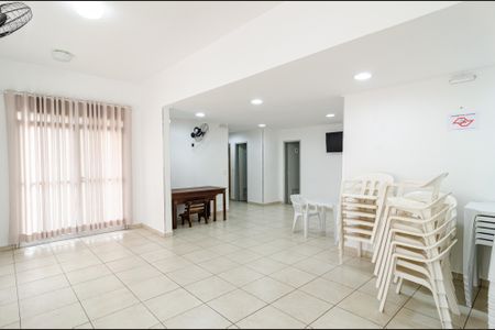 Apartamento à venda com 61m², 3 quartos e 1 vaga Apartamento à venda com 61m², 3 quartos e 1 vagaÁrea comum - Salão de festas