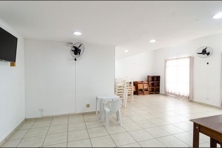 Apartamento à venda com 61m², 3 quartos e 1 vaga Apartamento à venda com 61m², 3 quartos e 1 vagaÁrea comum - Salão de festas