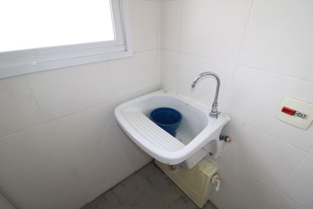 Apartamento à venda com 72m², 2 quartos e 1 vagaÁrea de Serviço