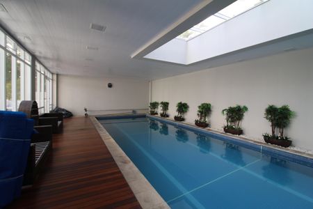 Apartamento à venda com 72m², 2 quartos e 1 vagaÁrea Comum