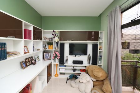 Apartamento à venda com 154m², 4 quartos e 2 vagasQuarto 1